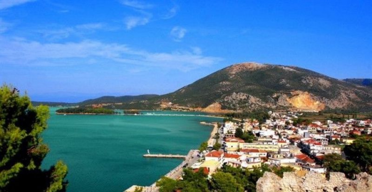 Βόνιτσα: Η ελληνική πόλη που βγήκε από άλλη εποχή (www.lovelovegreece.com)