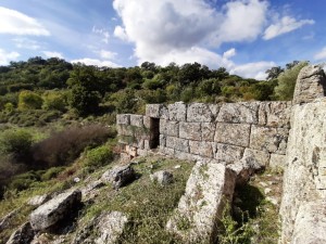 Η αρχαία ακαρνανική πόλη Κόροντα (φωτο)