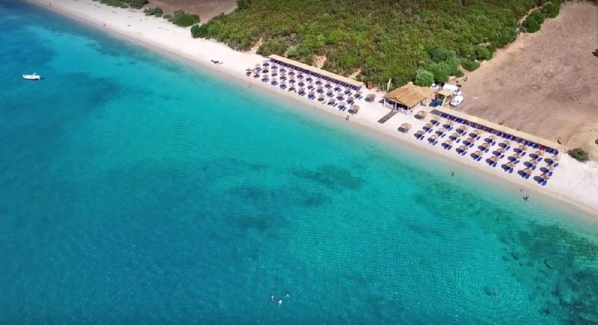 Η εξωτική παραλία της Αιτωλοακαρνανίας Βαθυαβάλι από ψηλά (VIDEO)