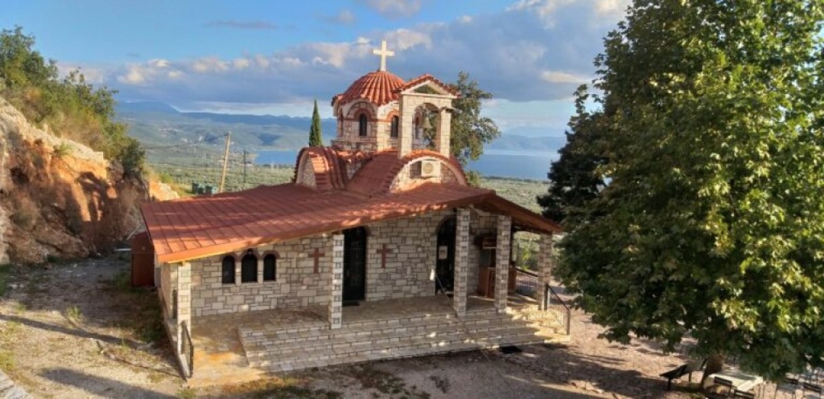 Ιερά Μονή Ευαγγελισμού Θεοτόκου Παραβόλας Αγρινίου