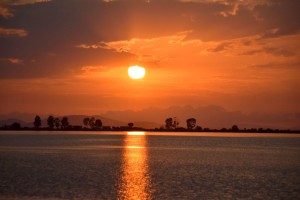 Ηλιοβασίλεμα στην Πλώσταινα Μεσολογγίου
