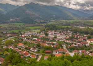 Νέο Χαλκιόπουλο: Το ημιορεινό στολίδι του Βάλτου στους πρόποδες της Καλάνας