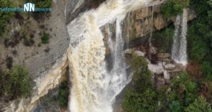 Ναυπακτία: Μαγικές εικόνες από τον καταρράκτη του Τρικόρφου (www.enikos.gr)
